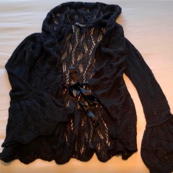 Vintage Y2K Betsey Johnson black crochet cardigan with ribbon M - Picture 2 of 9